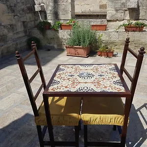 Dimora Dell'artista 2 Bed and breakfast