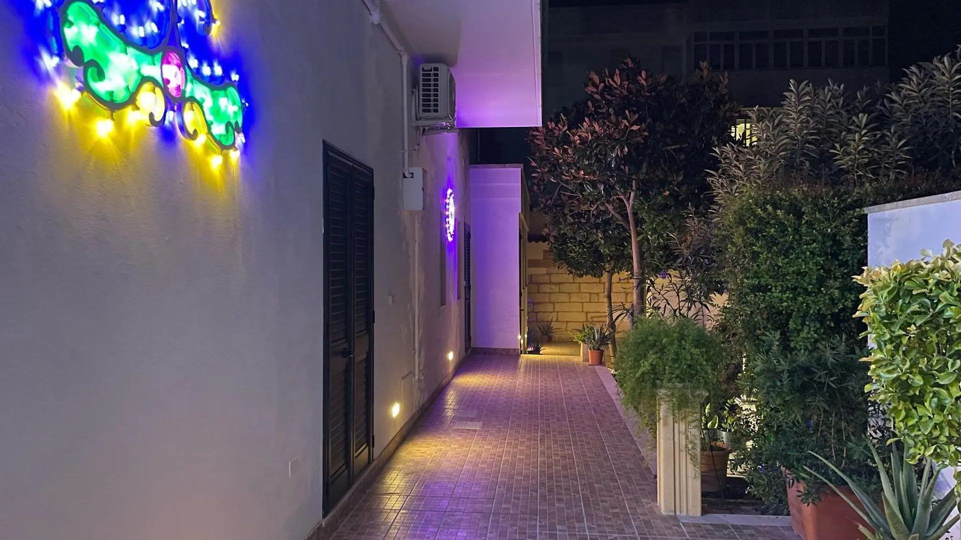 Il Cortile Dei Cantori Lecce Apartment