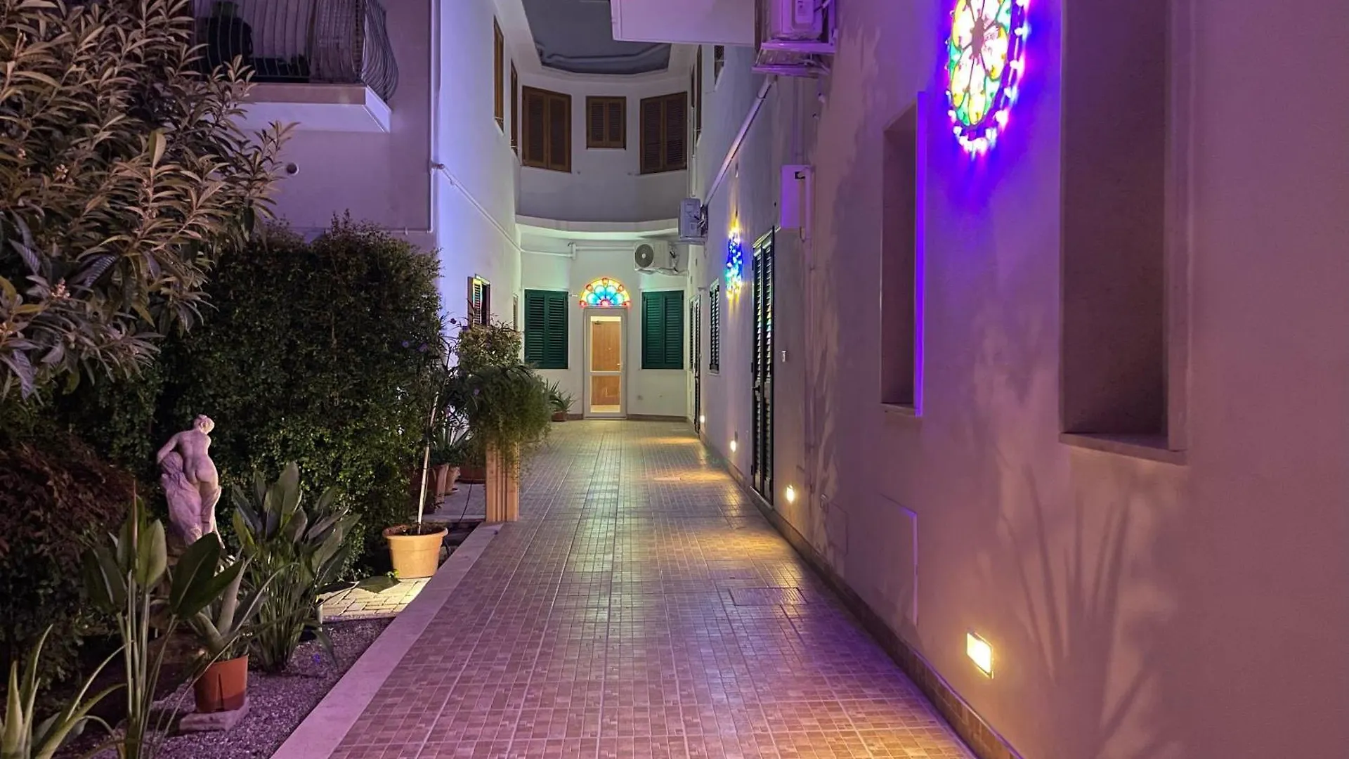 Il Cortile Dei Cantori Lecce 0*,